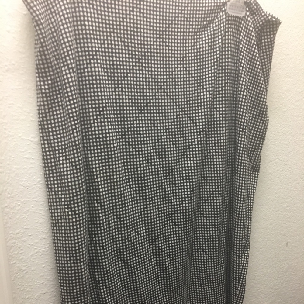 ‼️Sale! ✨ Old navy black and white pencil skirt